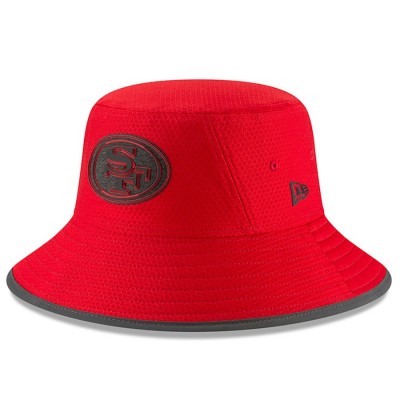 Men's San Francisco 49ers New Era Scarlet 2018 Training Camp Primary Bucket Hat 3061003